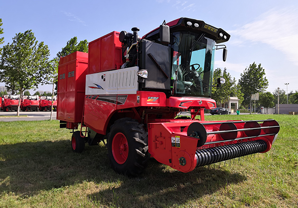 2019款4HZJ-2500A自走式花生捡拾收获机